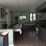Le Moulin D'olt מלון